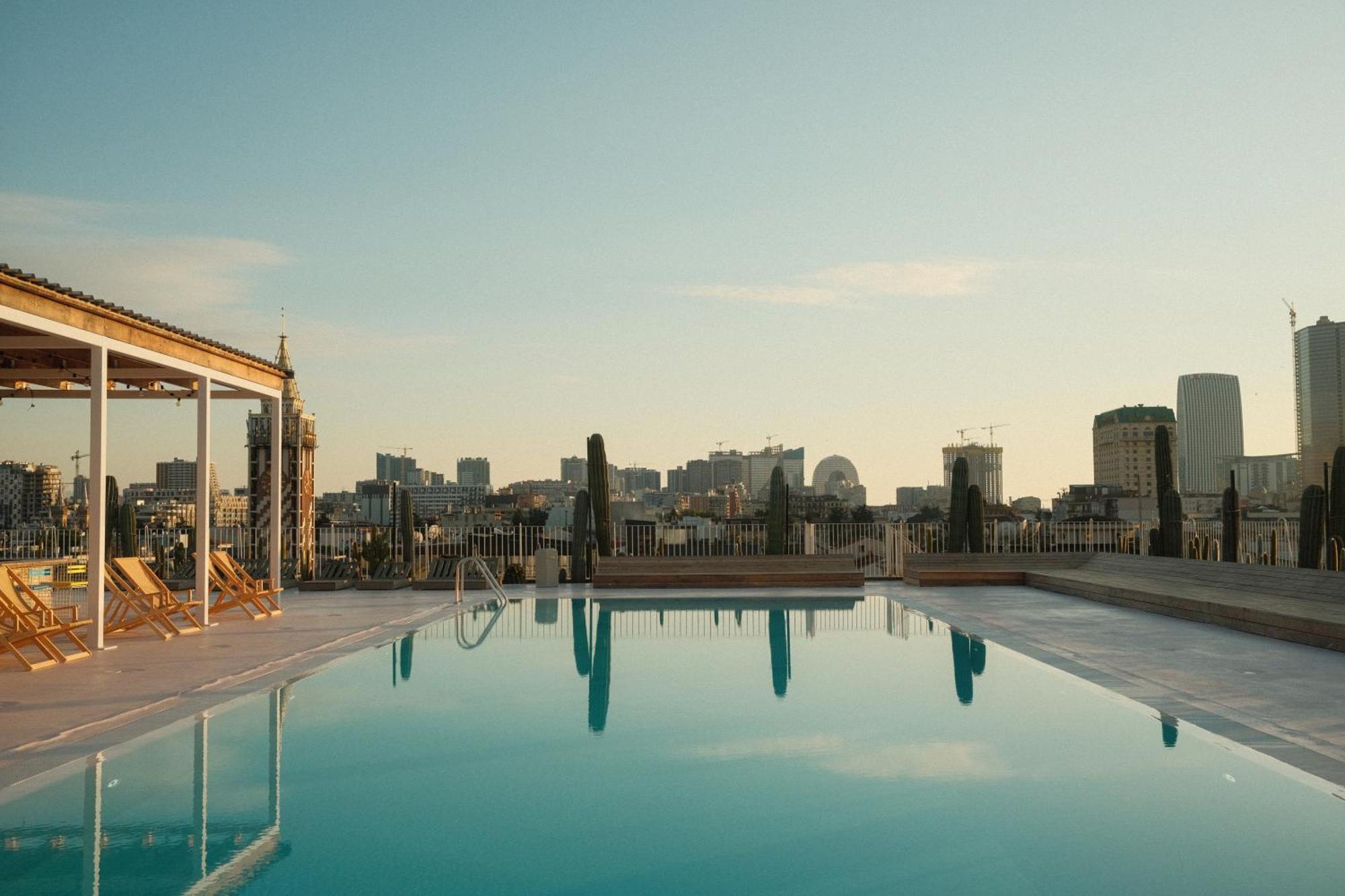 Rooms Hotel Batumi Exterior foto